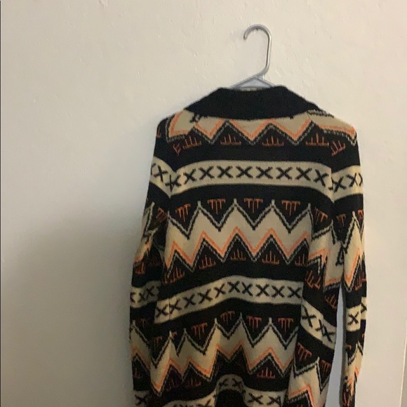 TILLYS CARDIGAN! Super cute! - Picture 2 of 3